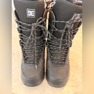 Like New DC Phase Snowboard Boots